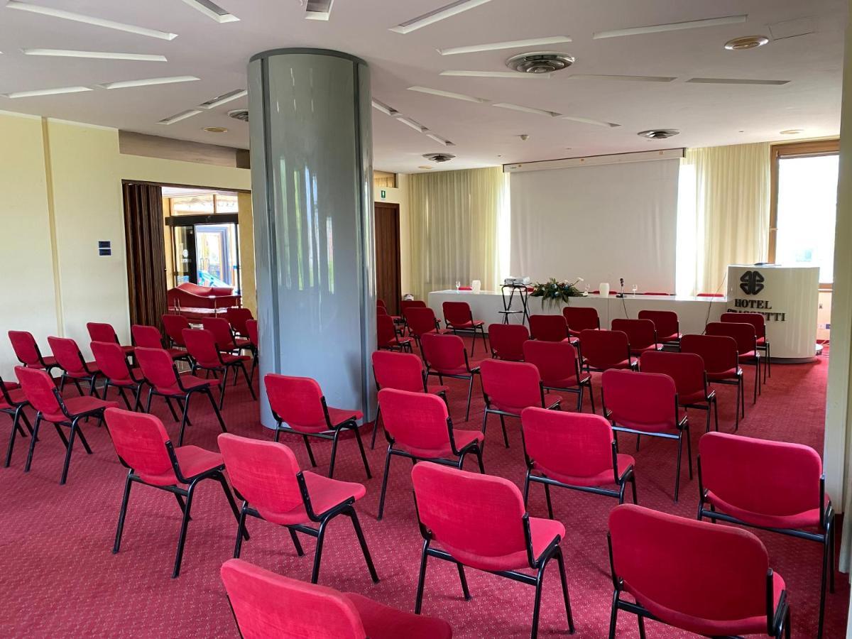 Hotel Grassetti Piediripa Buitenkant foto