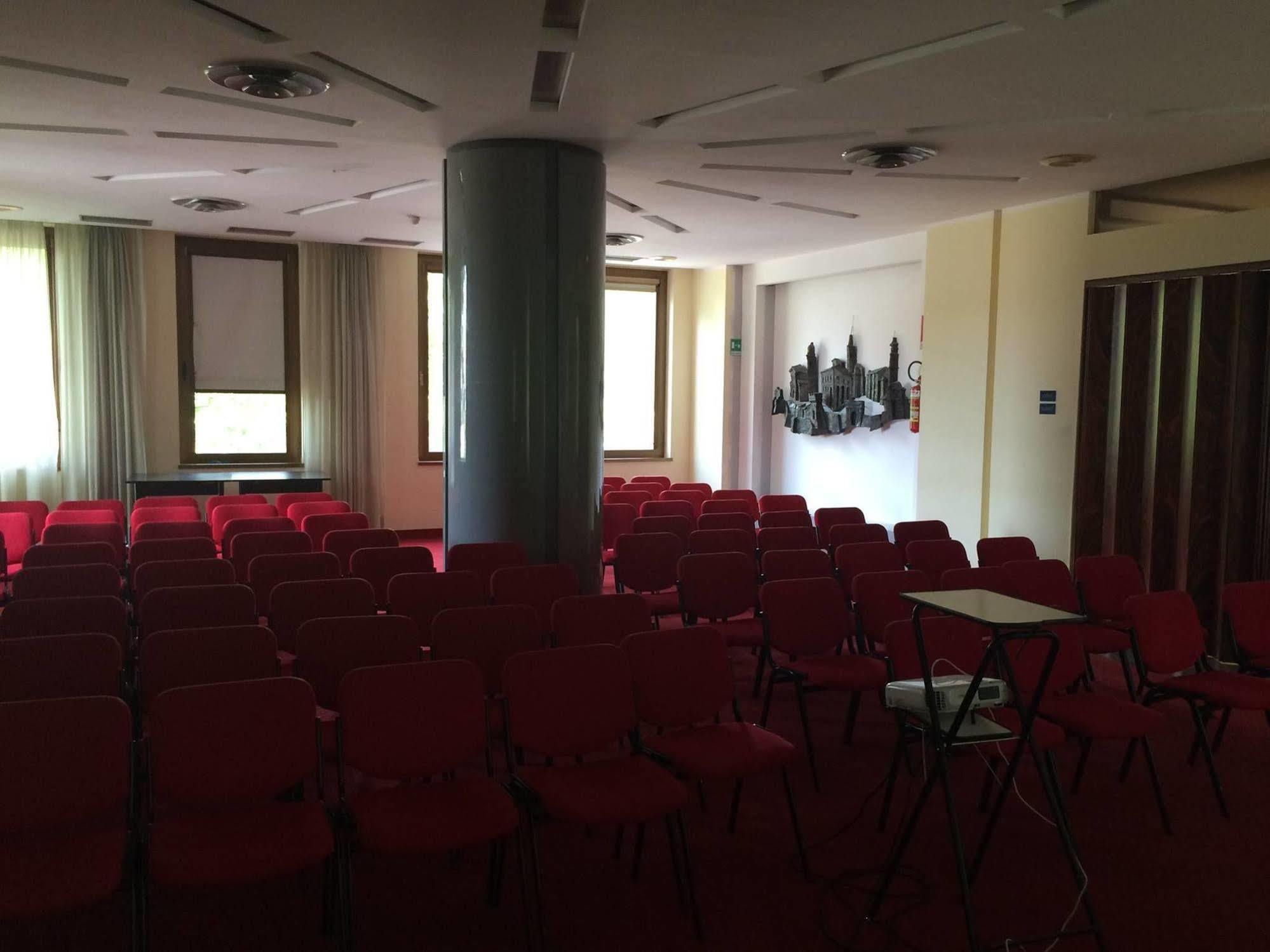 Hotel Grassetti Piediripa Buitenkant foto